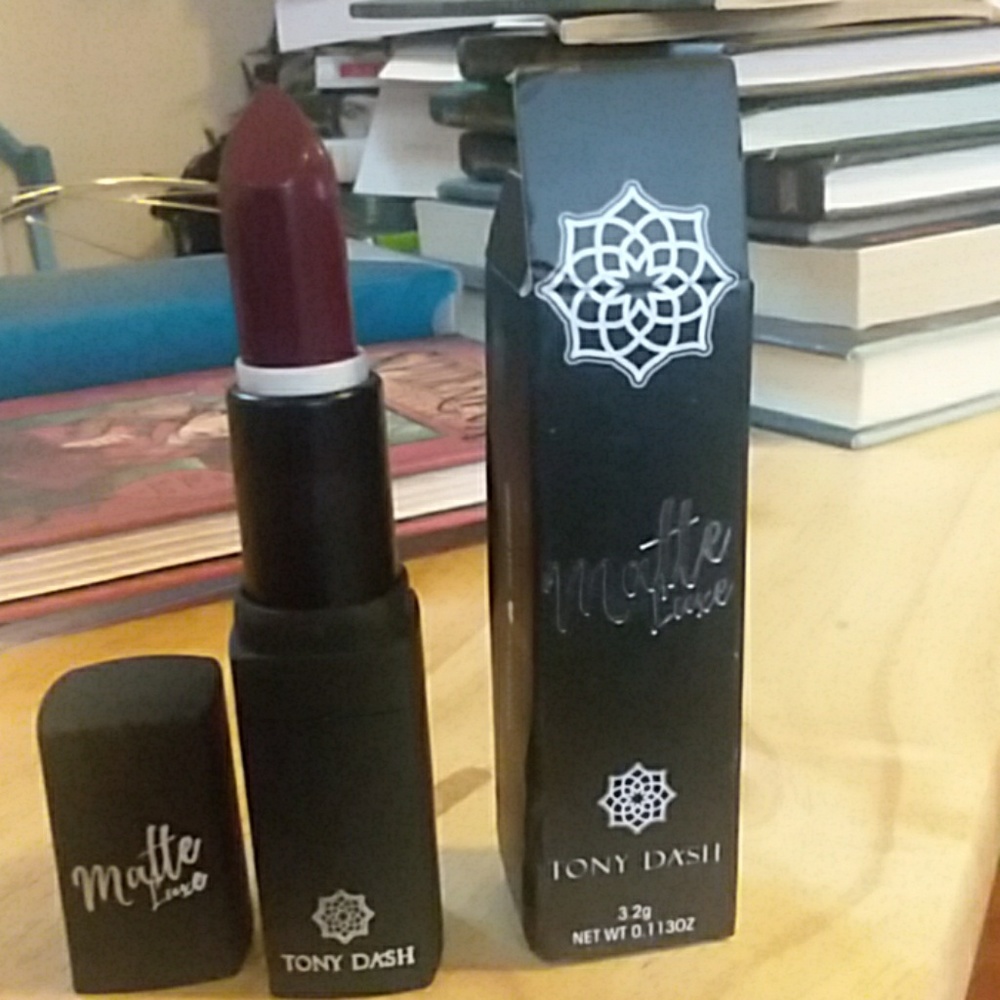 Tony Dash lipstick